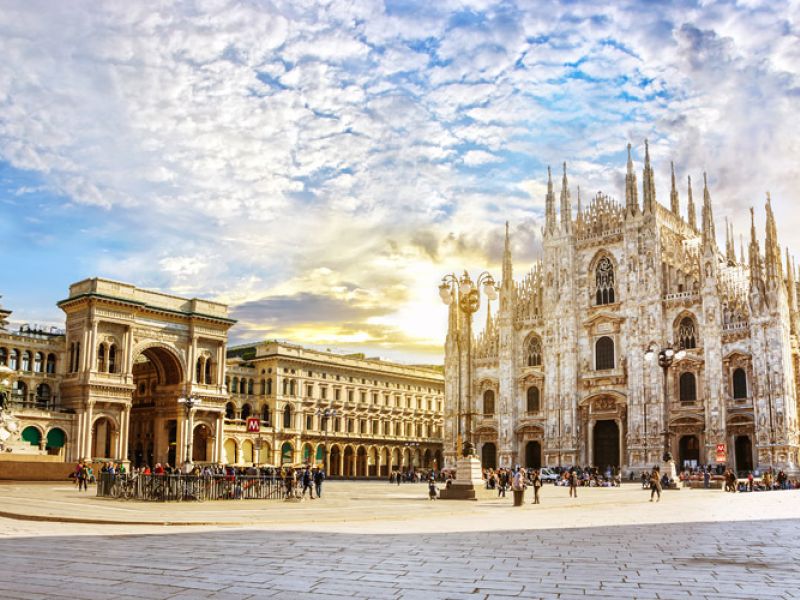 Milano Serüveni Corendon Hava Yolları ile 3 Gece MXP-MXP