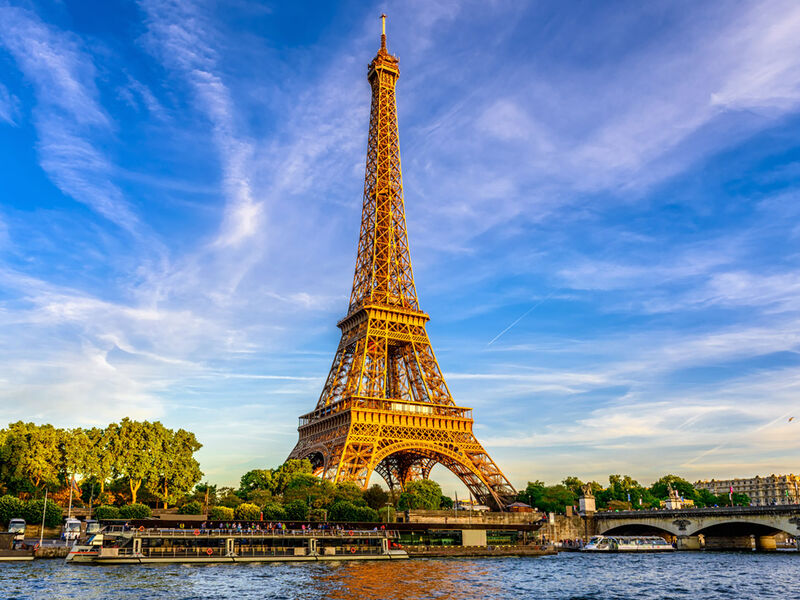 İzmir`den Direkt Hareket Sun Express Hava Yolları ile Görkemli Fransa ve Belçika Şehirleri &  Görkemli Paris ve İncileri 2026 İlkbahar Dönemi